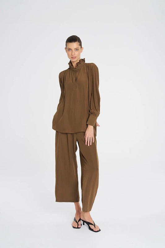 Pace Pant In Tannin - Pre-Order March Delivery