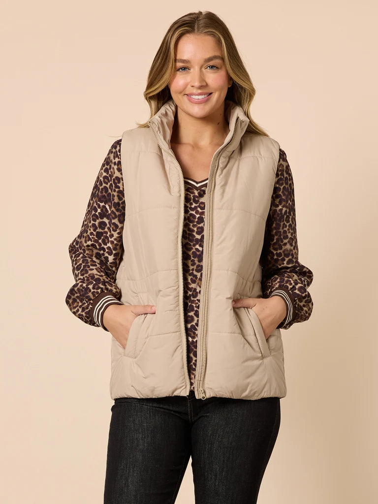 Alpine Vest Khaki & Ivory