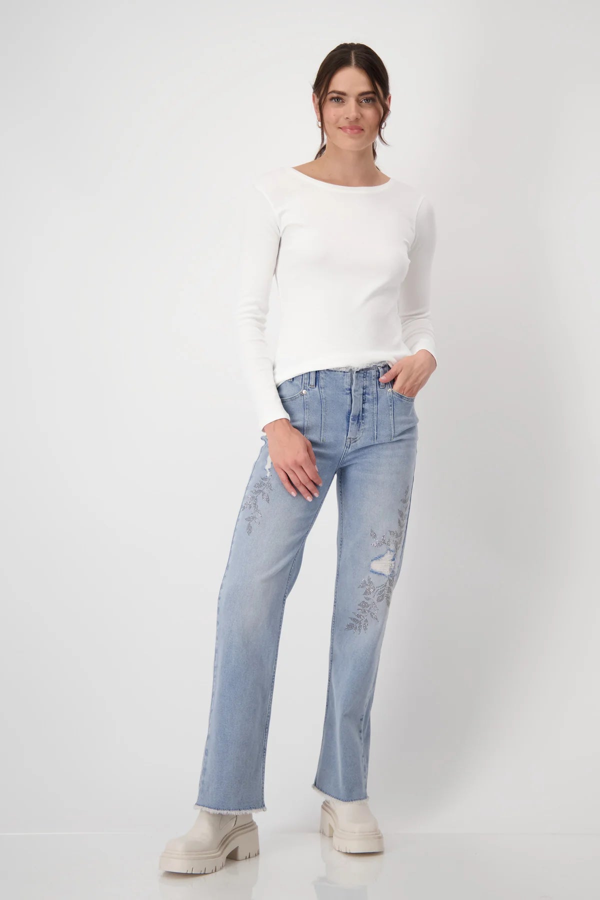 Round Neck Tee / Top