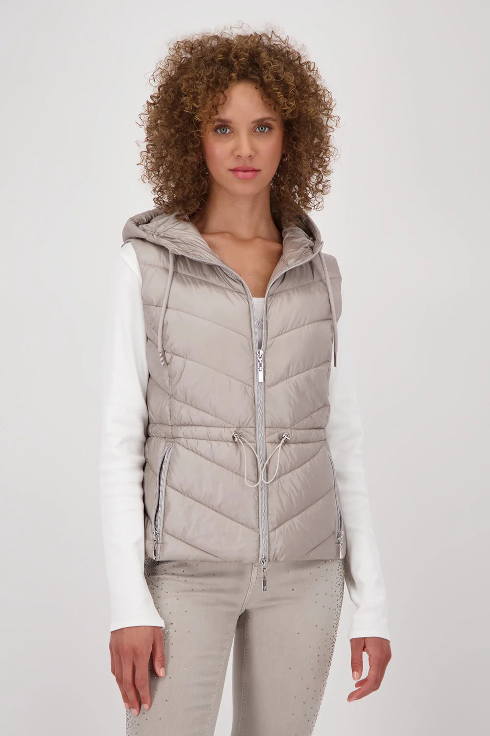 Monari Quilted waistcoat with hood in Greige
