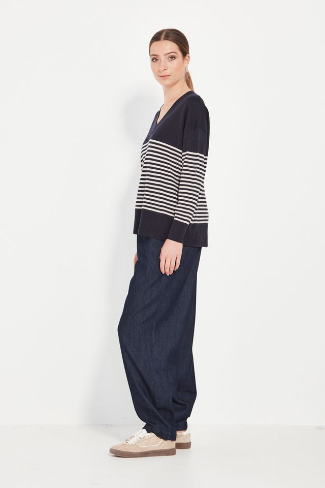Brag Sweater 2 colours