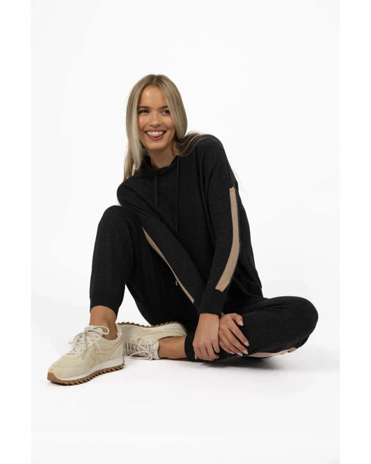 Peyton Hoodie 2 colours