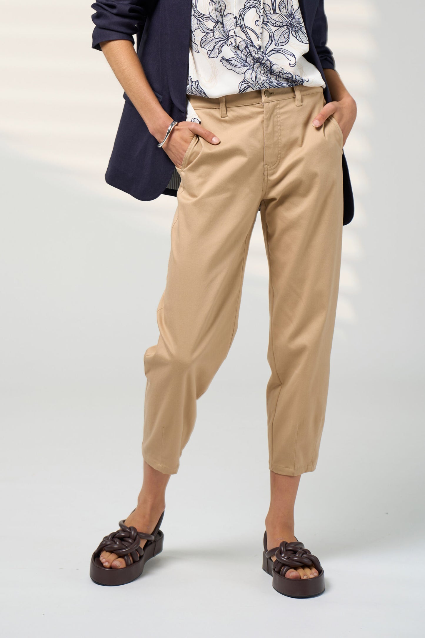 Essence Pant