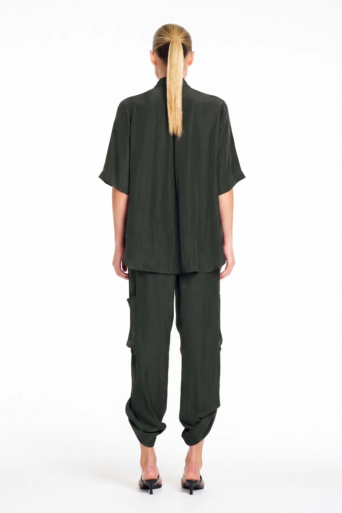 Soft Cargo in Bark Pre Order September delivery