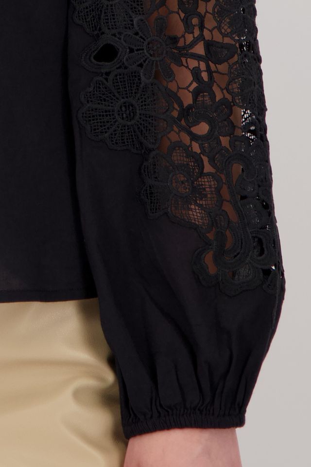 Lace On the Sleeve Shirt